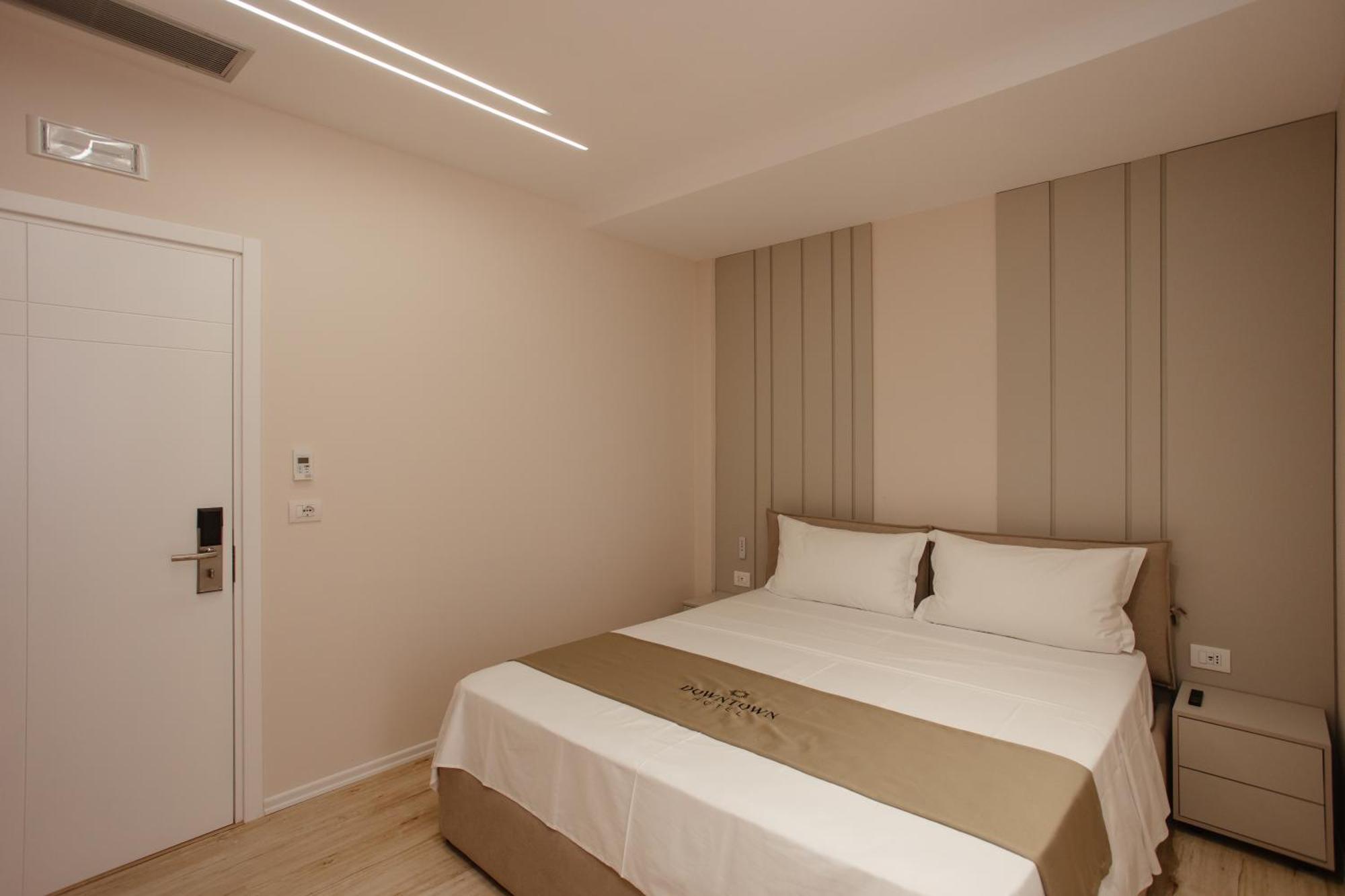 Downtown Hotel Shkoder Exterior photo