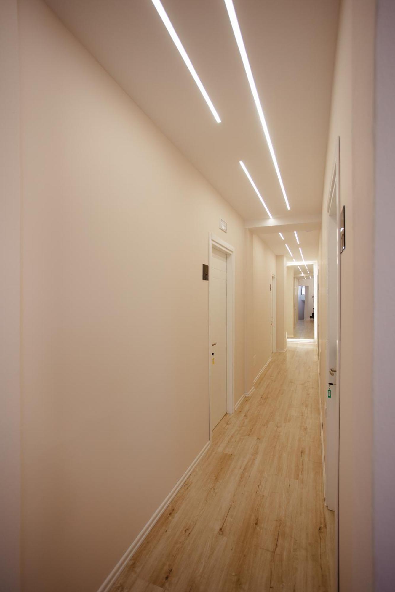Downtown Hotel Shkoder Exterior photo