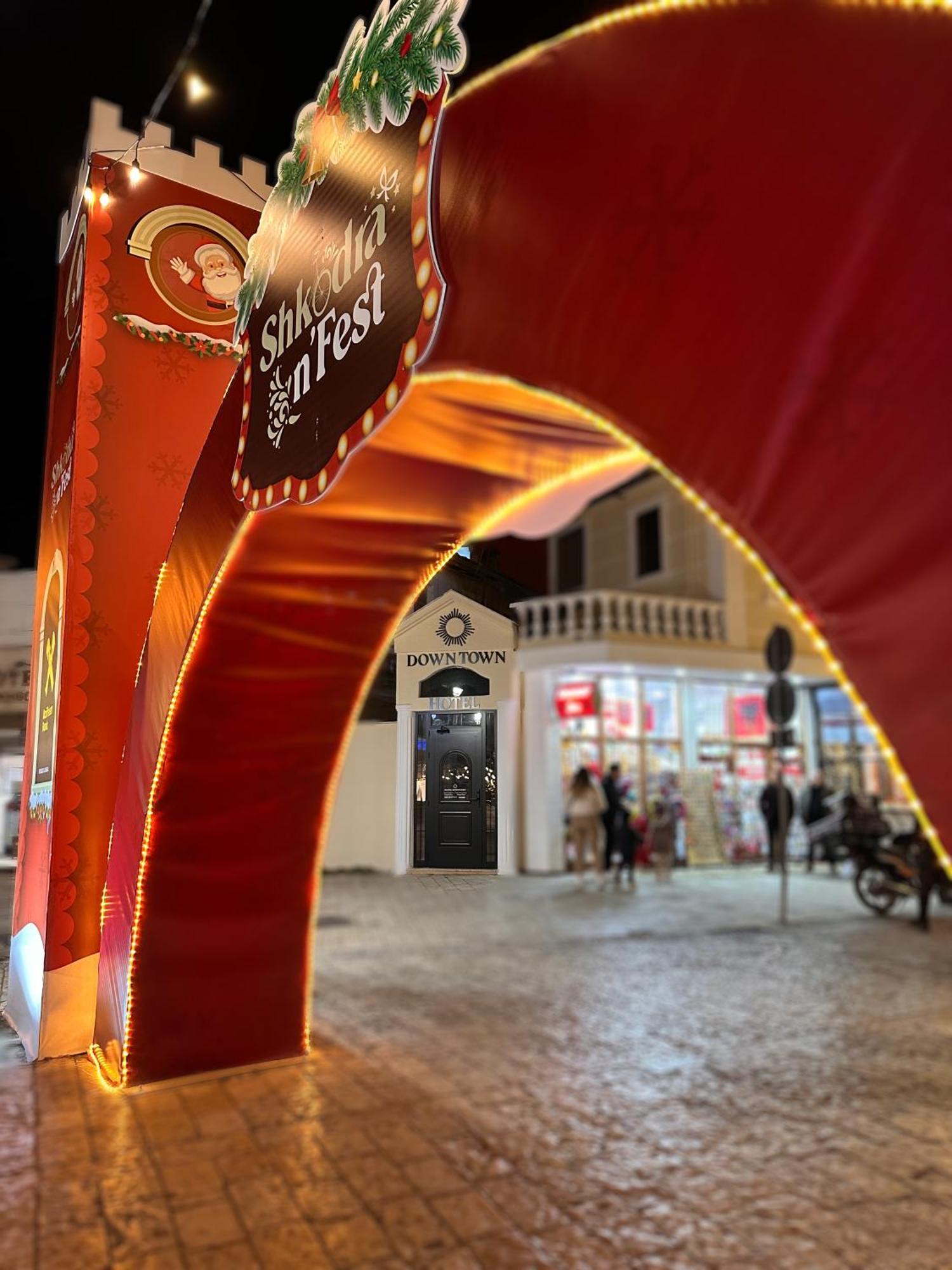 Downtown Hotel Shkoder Exterior photo